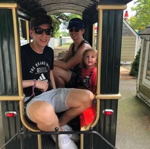 Meet your Posher, Mark